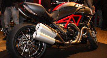 Ducati Diavel, novità moto all’Eicma di Milano 2010