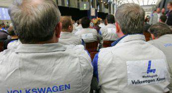 Gruppo Volkswagen aumenta i salari del 3,2% per 100.000 operai