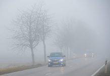 Guidare con la nebbia