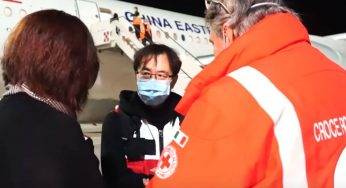 Covid-19: La Cina aiuta l’Italia, 9 medici e 31 tonnellate di forniture sanitarie