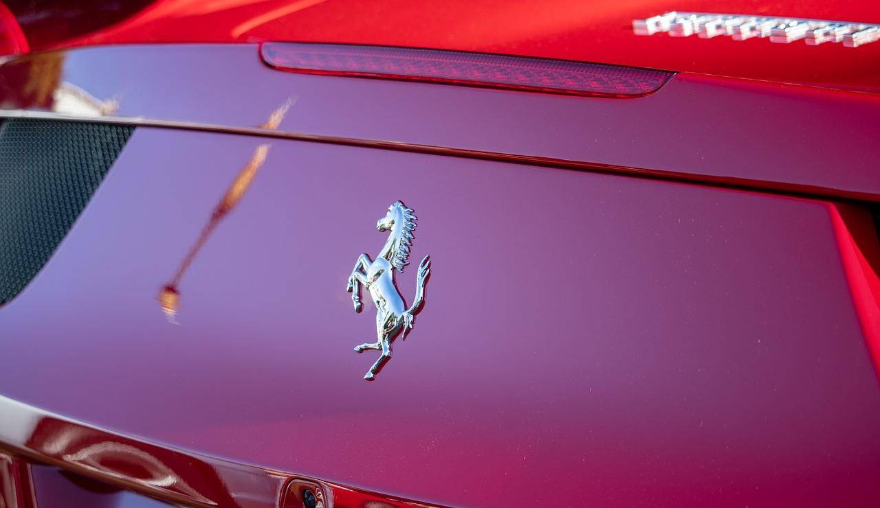 Ferrari Roma: il rombo del V8 italiano (VIDEO)