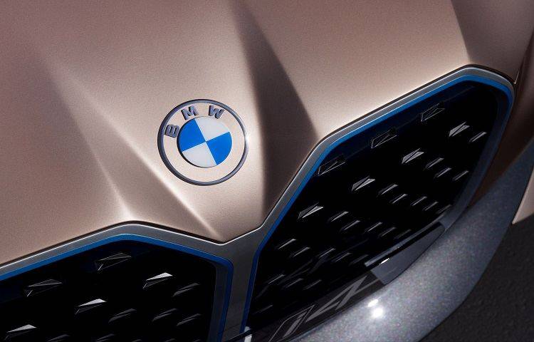 Nuovo logo Bmw