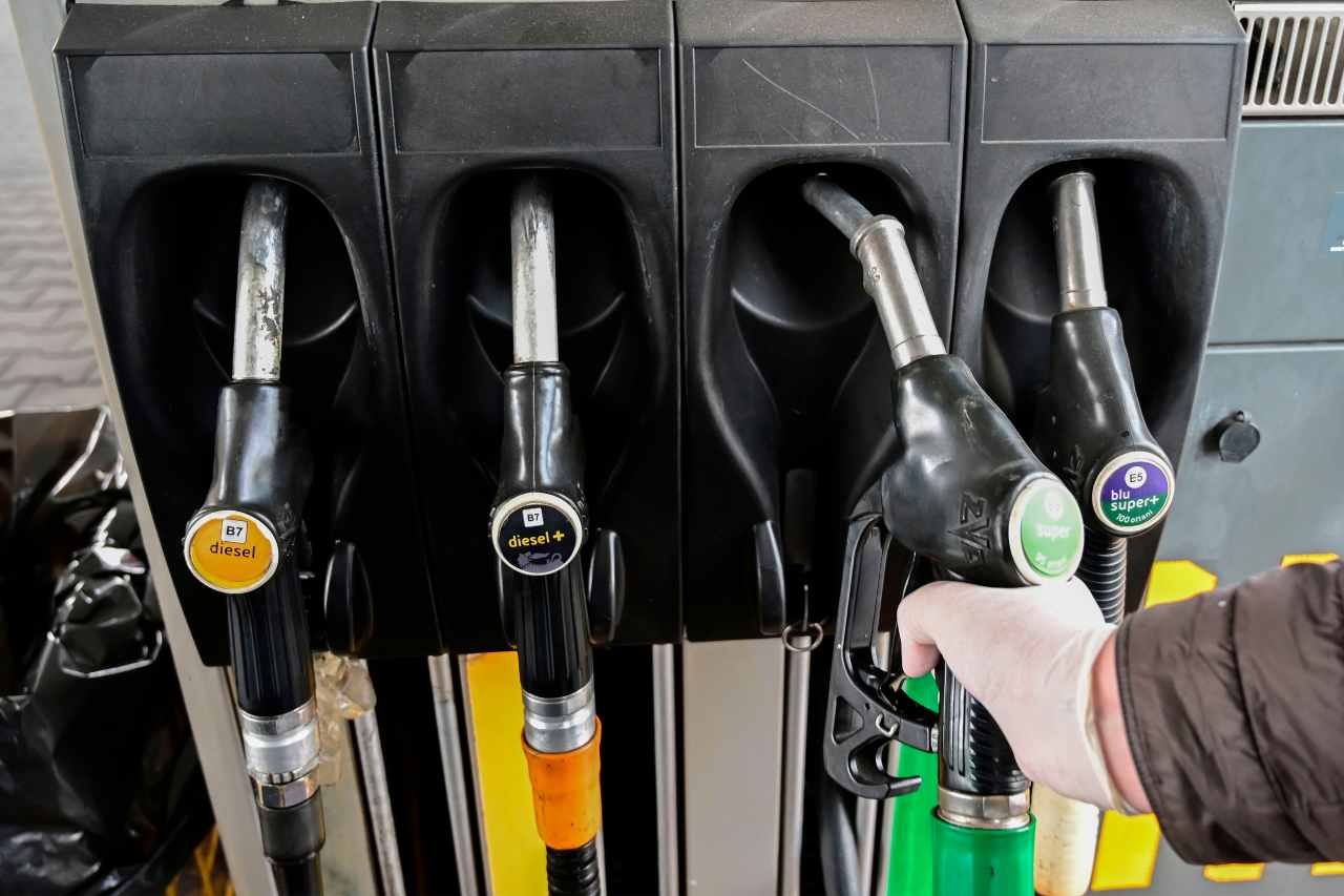 Distributori di benzina guanti