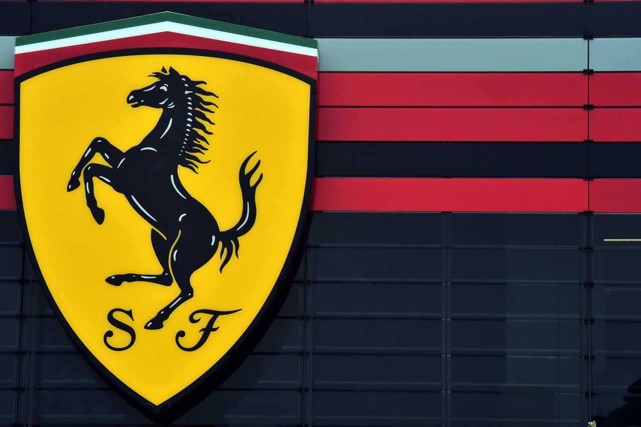 Ferrari proroga chiusura