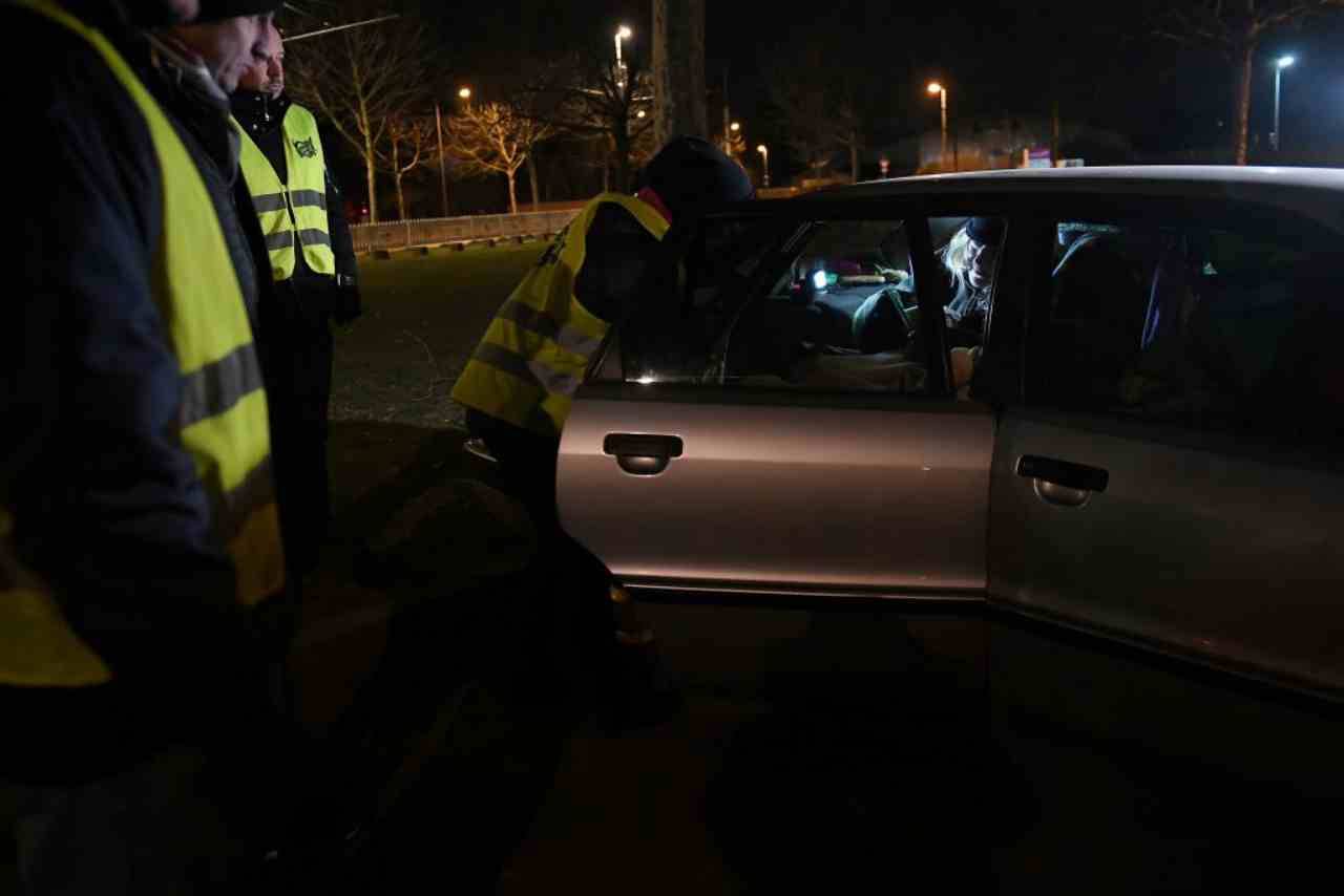 Un controllo su una persona che viveva in auto