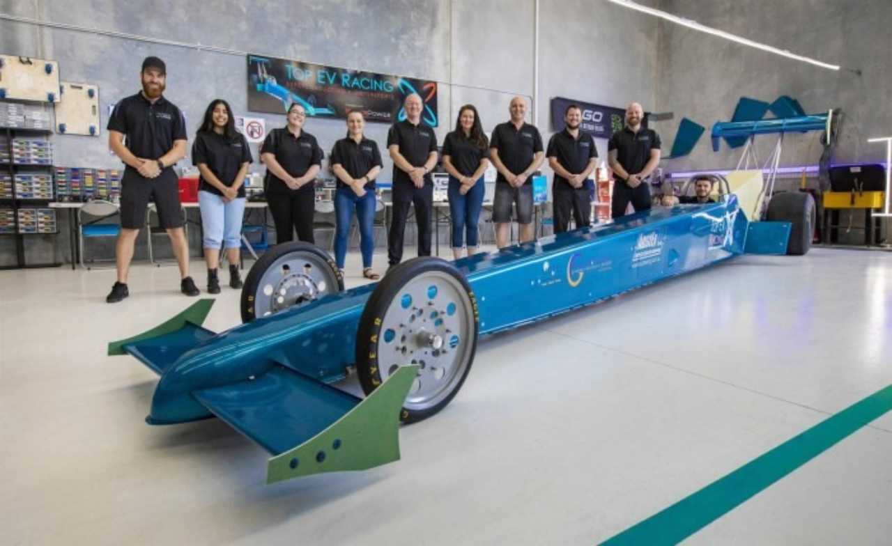 Australia, rivoluzione dei motori elettrici: arriva il dragster più potente del mondo