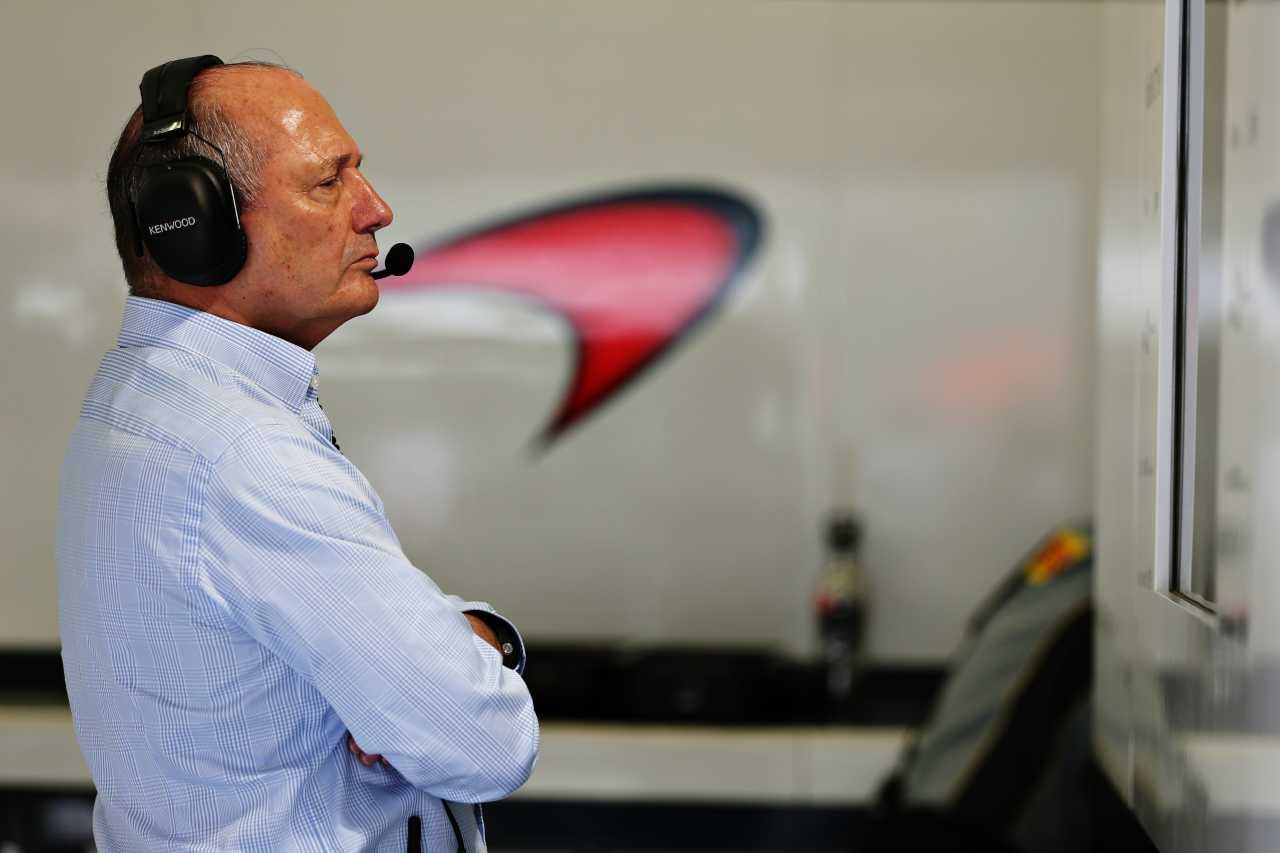 Ron Dennis aiuta il personale sanitario inglese