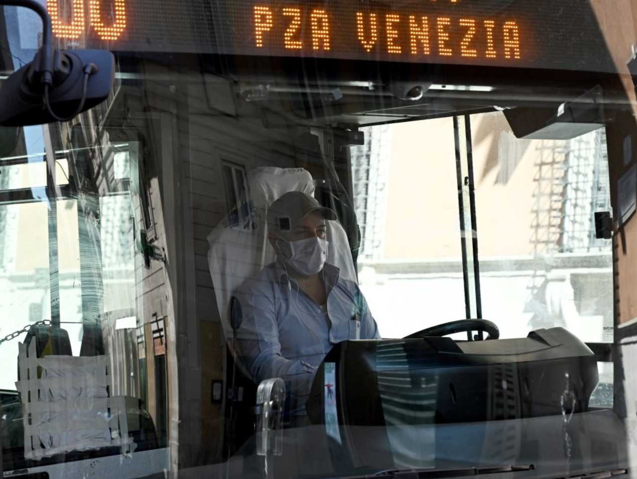 Autobus addio con il Coronavirus