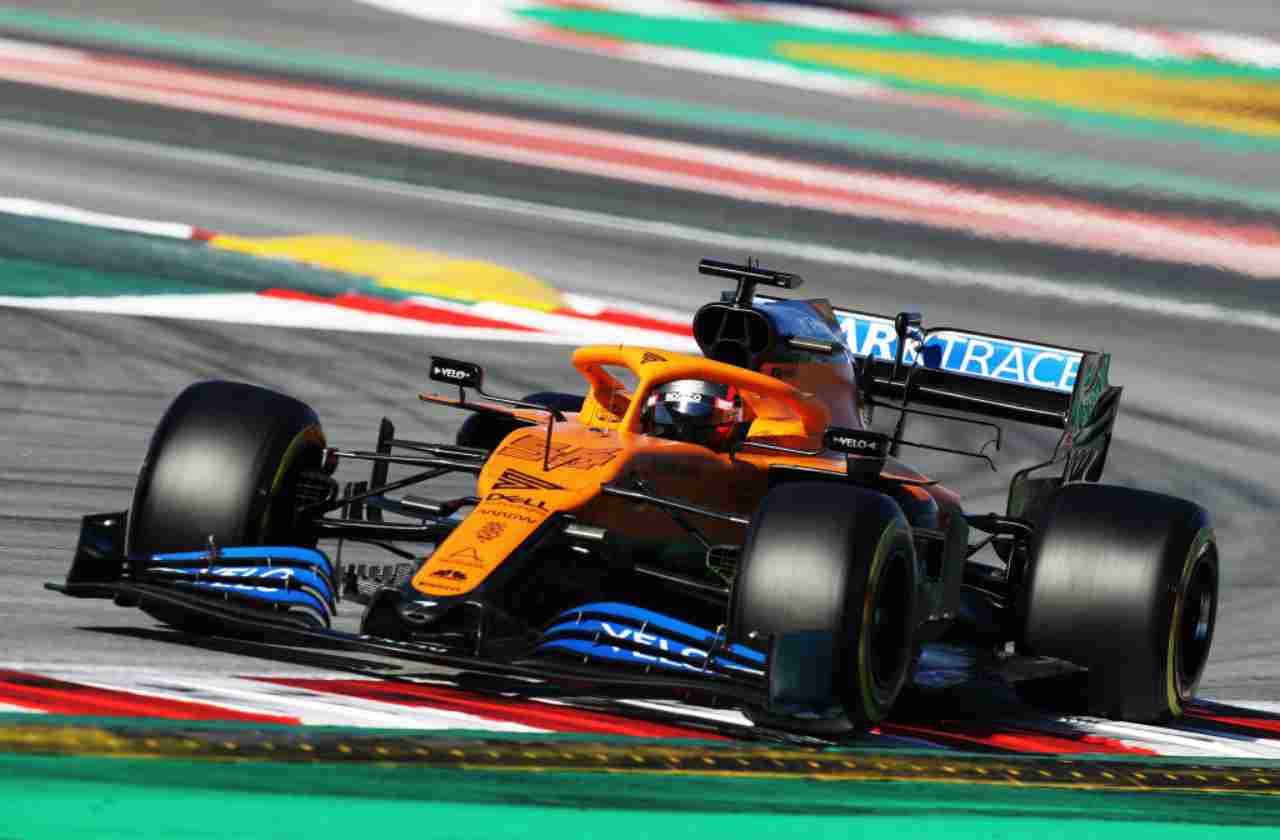 La McLaren durante i test invernali alla vigilia del Mondiale 2020 di Formula 1