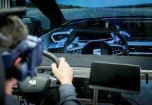 Seat Leon, la prima prova su strada con la realtà virtuale