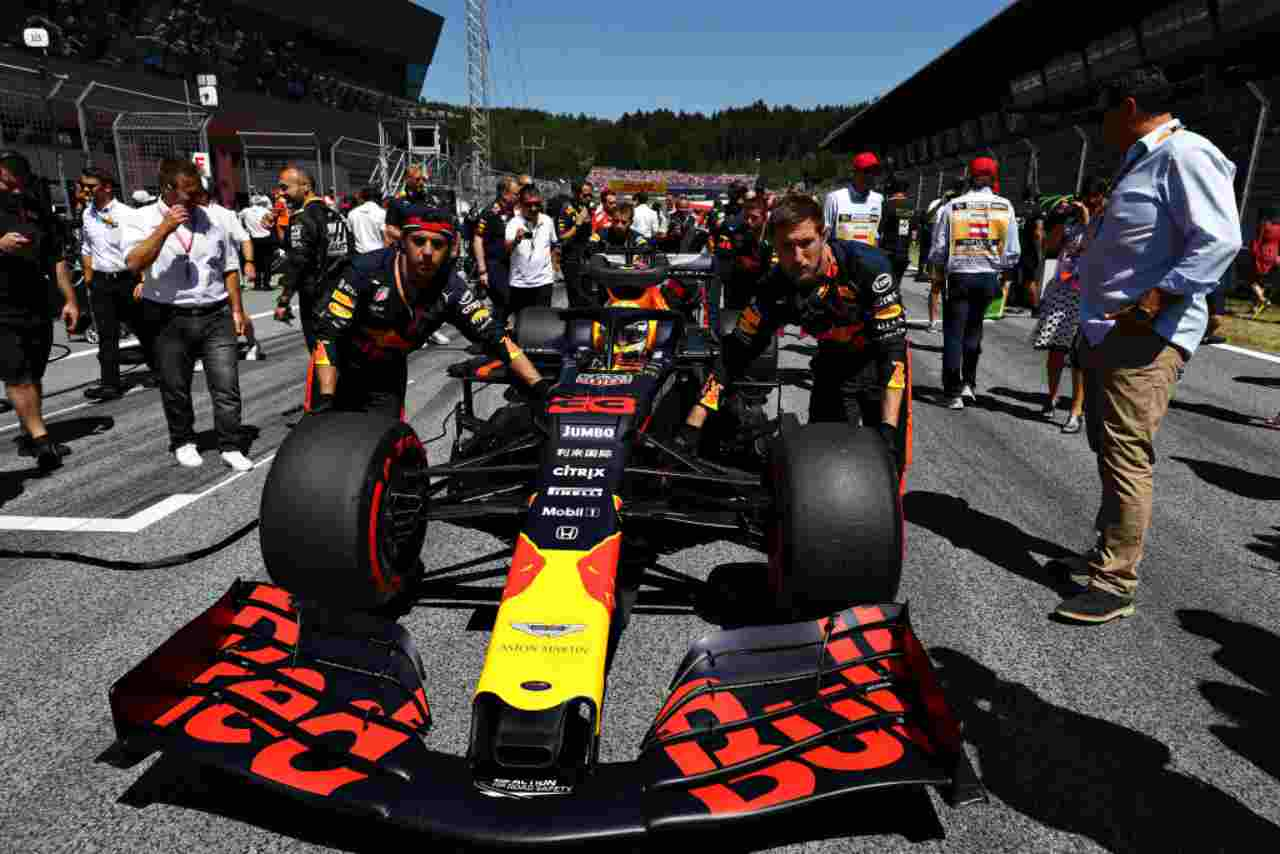 Max Verstappen sulla griglia del GP Austria