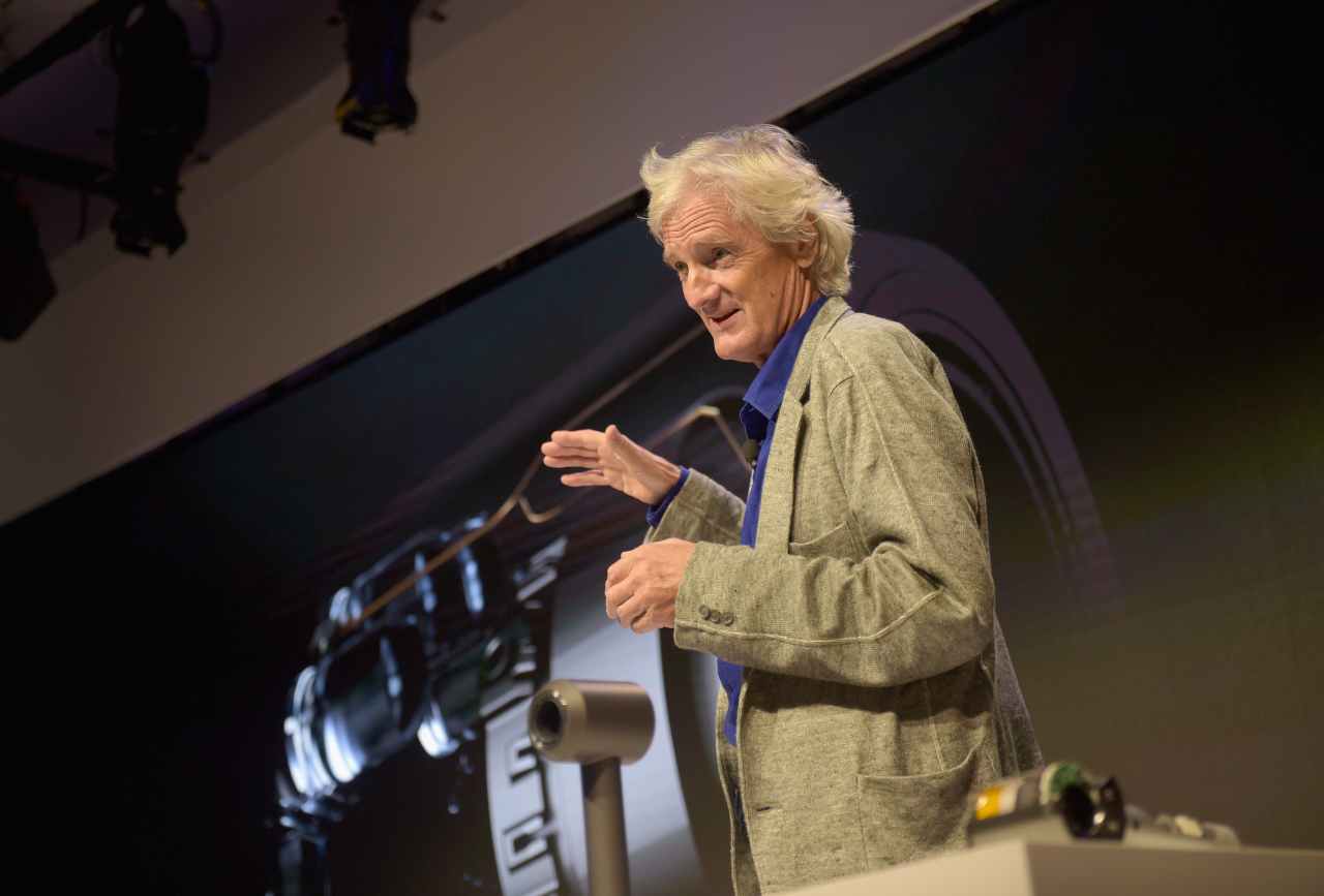 Dyson, l'auto elettrica mai costruita: un Suv da sogno, dettagli e autonomia