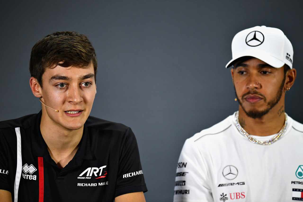 George Russell e Lewis Hamilton