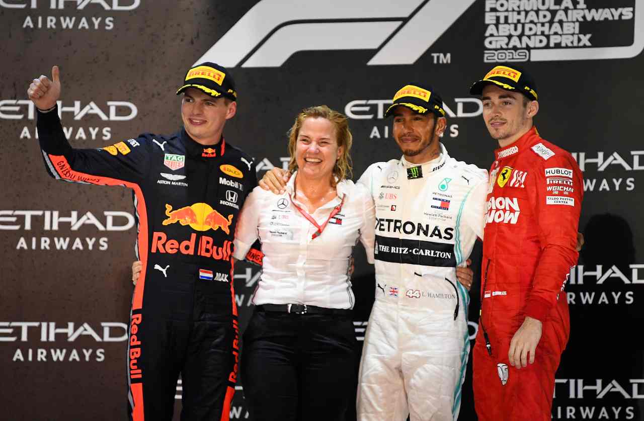 Hamilton frecciata a Verstappen e Leclerc 