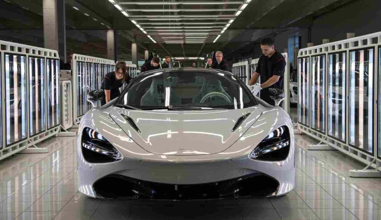 McLaren licenziamenti