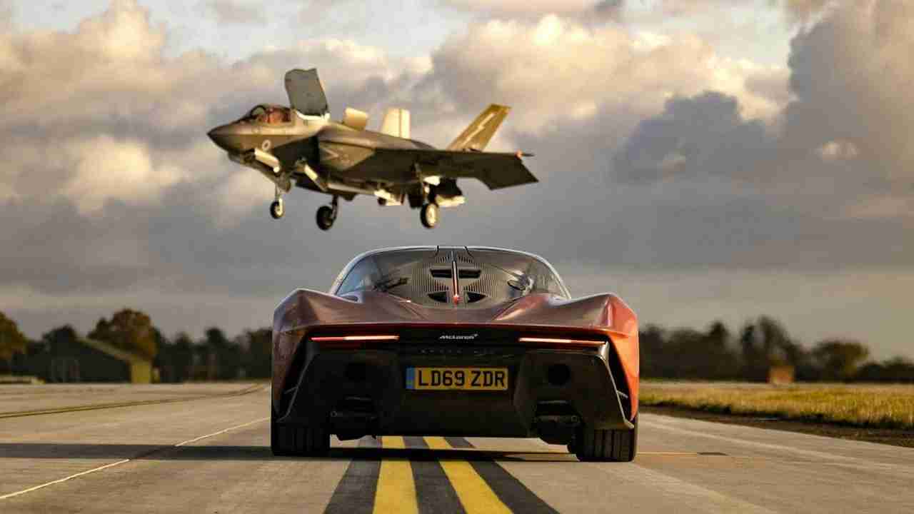 Top Gear, la sfida impossibile: McLaren Speedtail contro F35 Fighter Jet