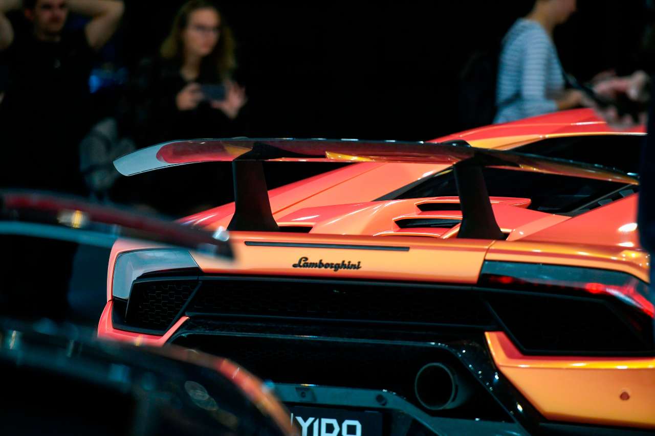 Lamborghini, riparte la produzione