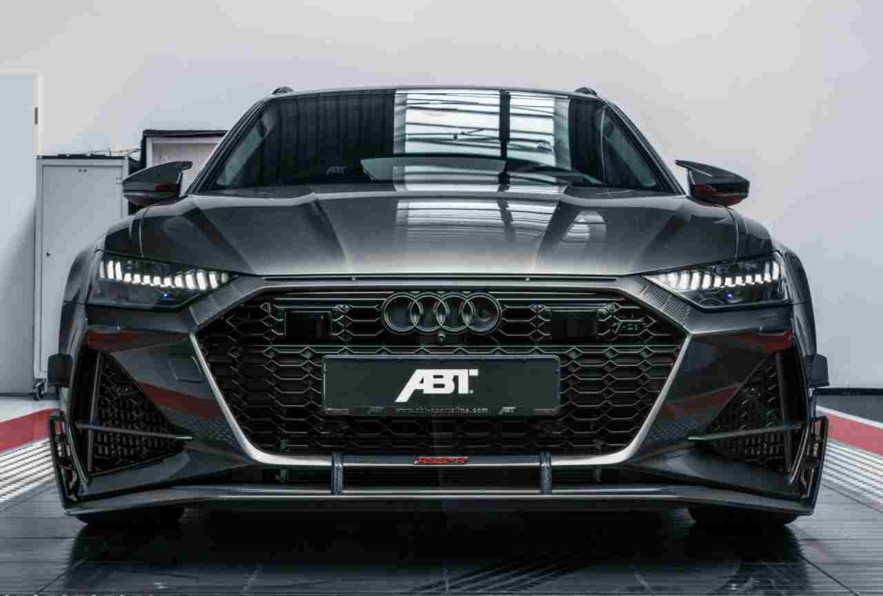 Audi RS6-R