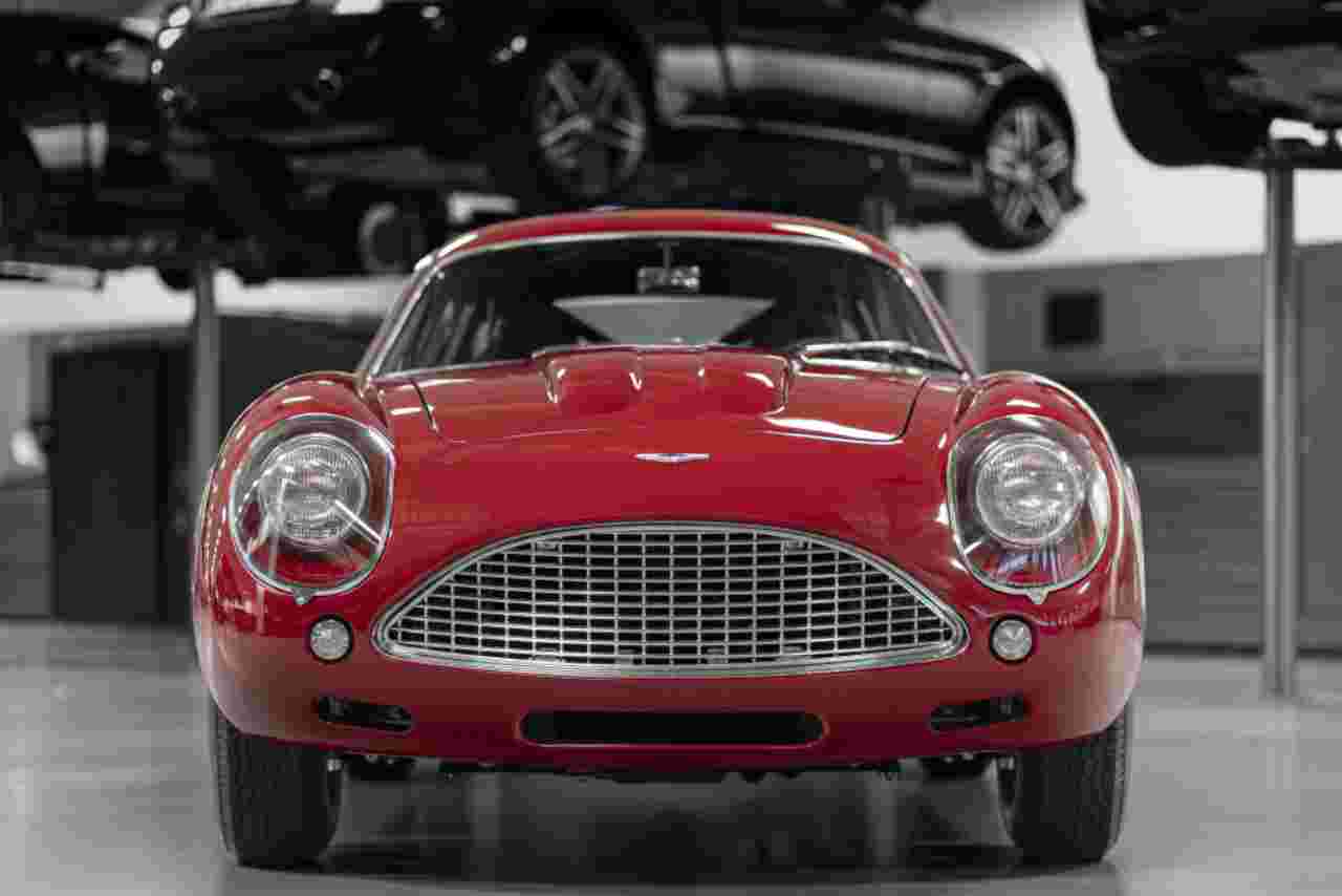 La Aston Martin DB4 Zagato: simbolo di stile