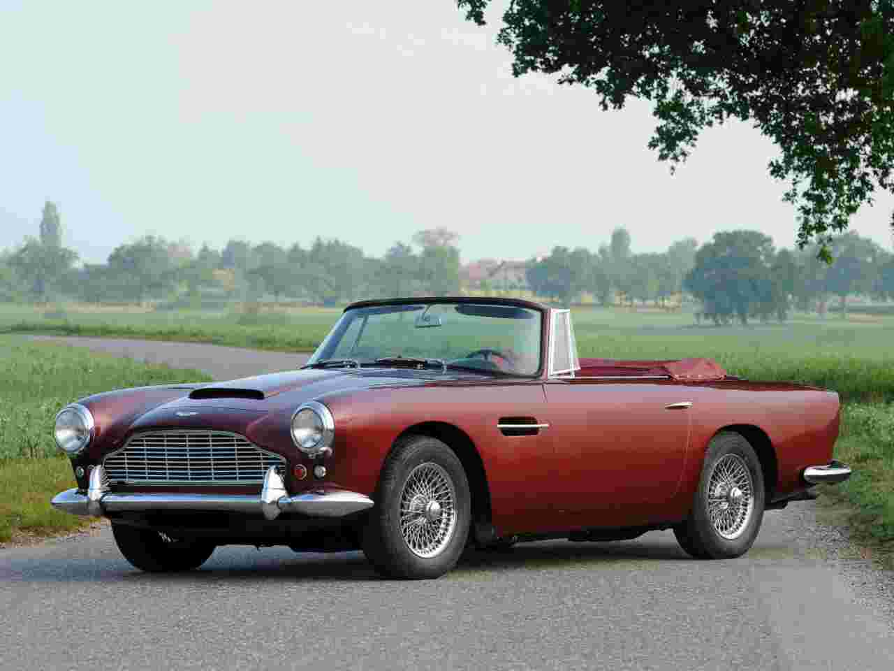 La Aston Martin DB4 cabrio