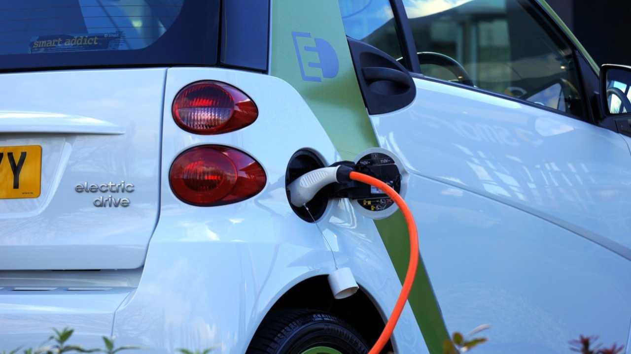 auto elettriche ricarica