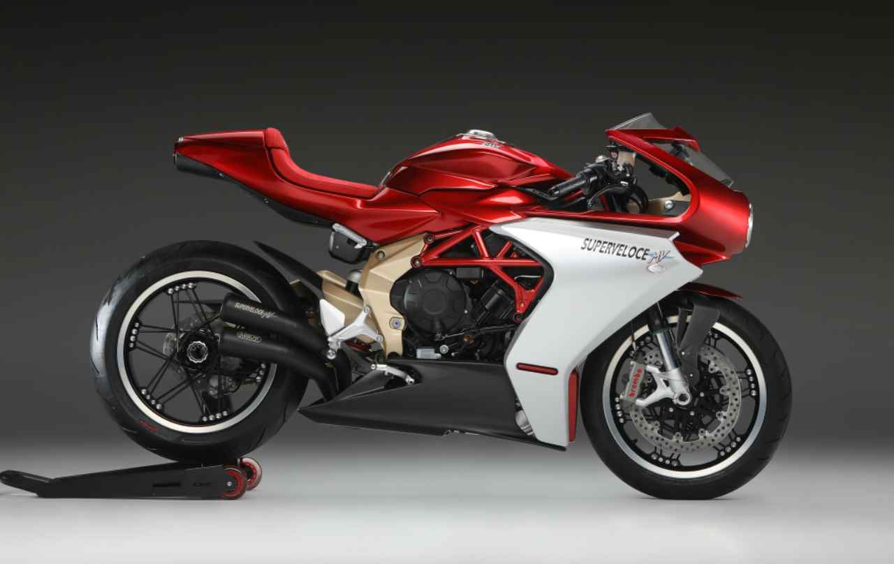 MV Agusta Superveloce 800, annunciate due livree vintage