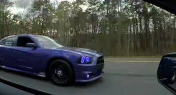 Dodge Charger e Ford Mustang Shelby in una sfida a colpi di motore – VIDEO