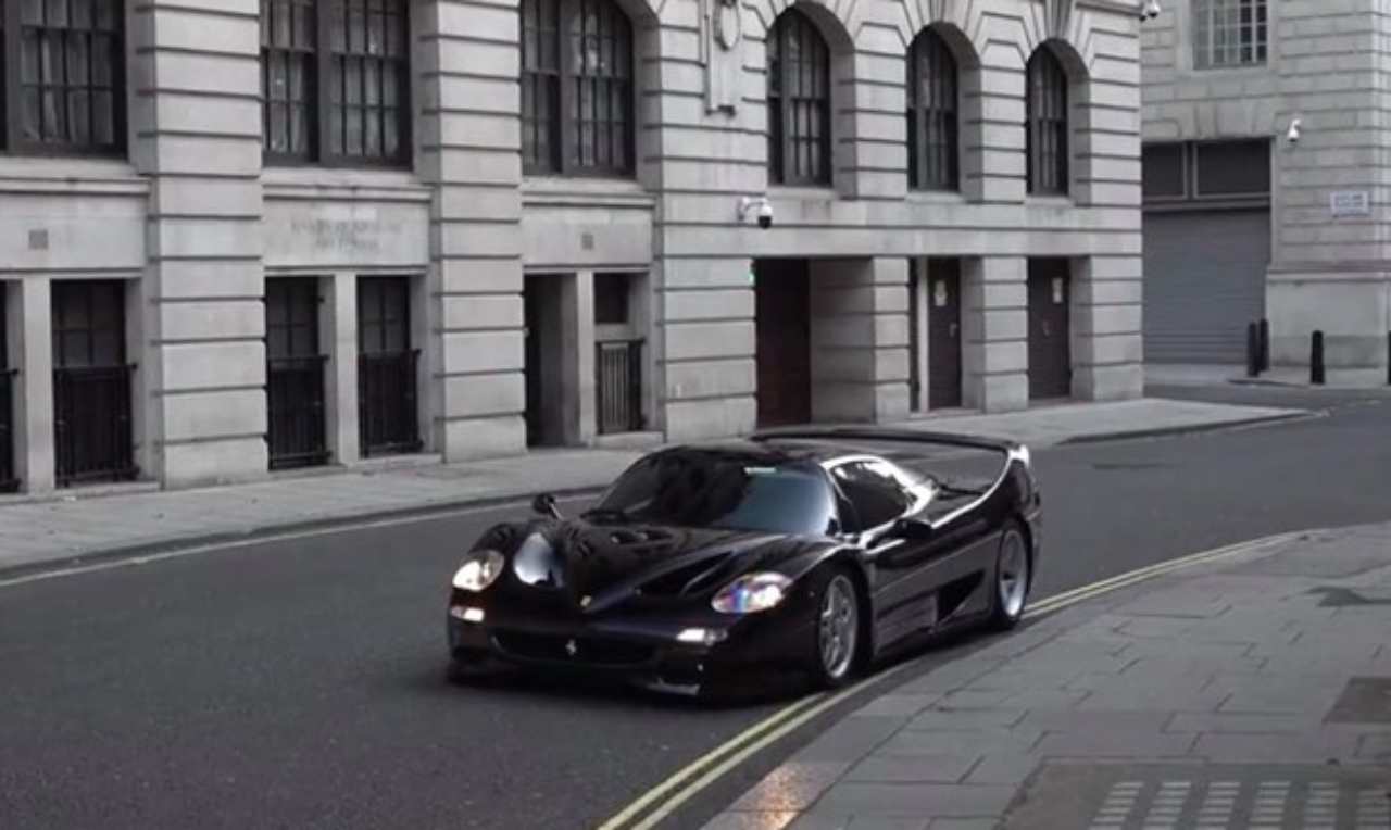 Ferrari F50 nera