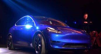 Tesla, acquista online 28 Model 3 per sbaglio: la cifra è folle