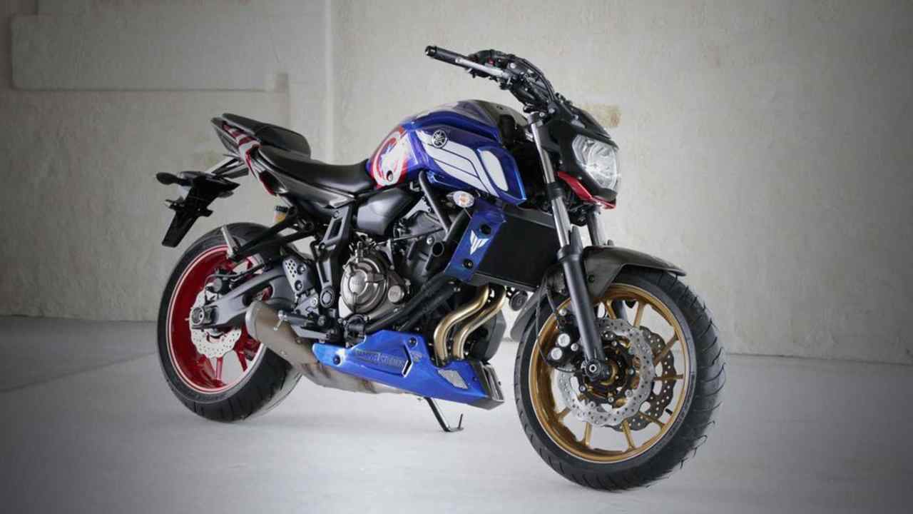 Yamaha MT-07 Capitan America