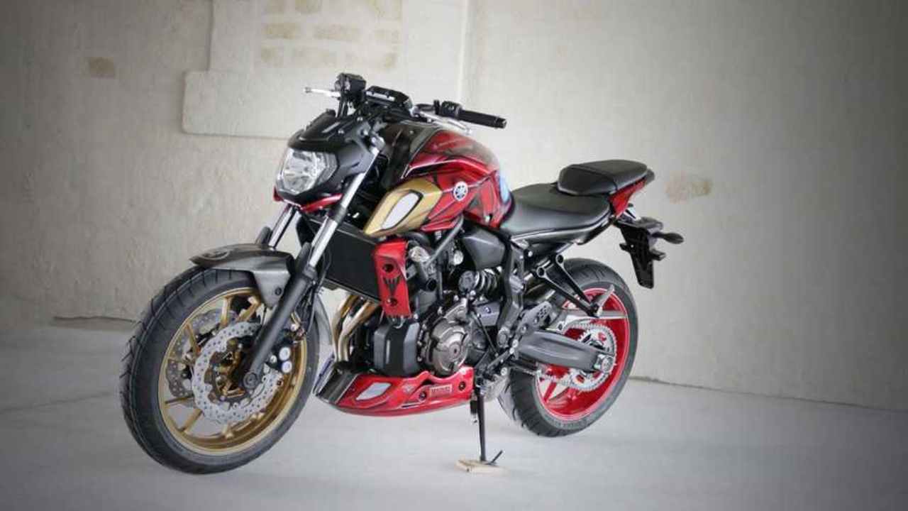 Yamaha MT-07 Iron Man