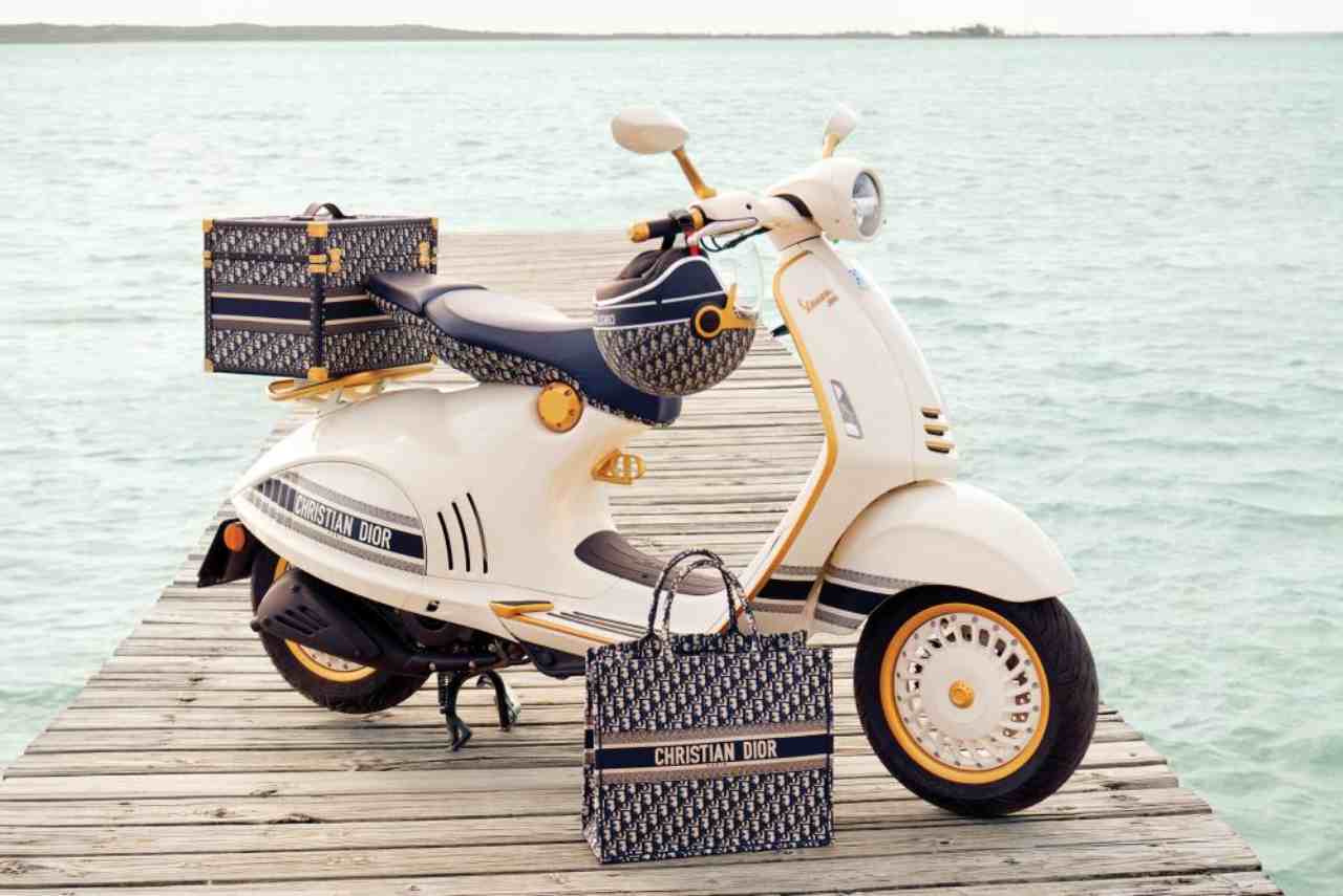 Vespa Christian Dior