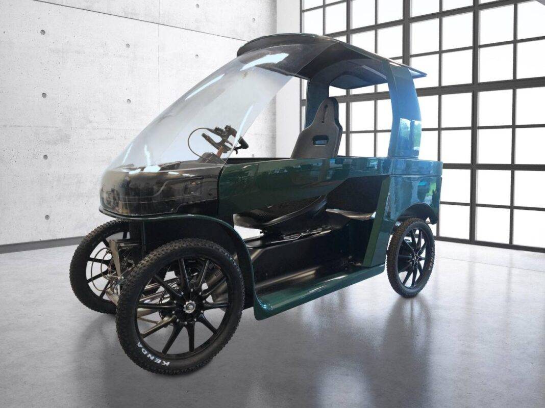 Il Triciclo A Motore è Un Autoveicolo