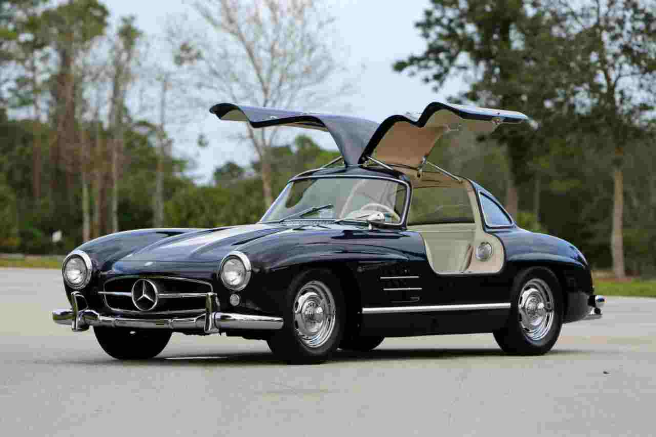 Mercedes 300 SL "Ali di gabbiano" (foto Wheelsage)