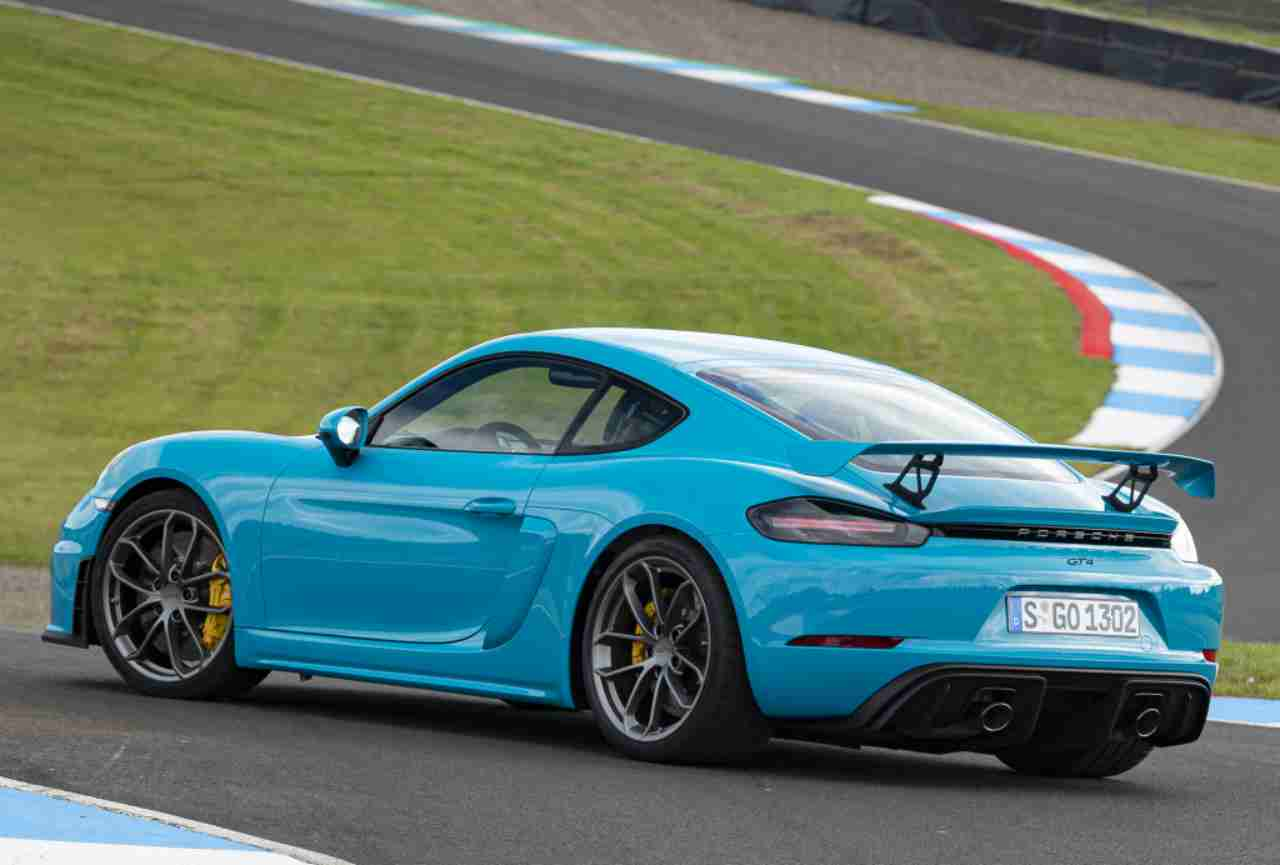 Porsche 718 Boxter e Cayman, prezzi e tempi di consegna