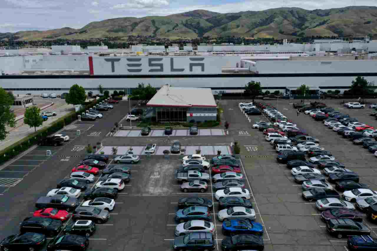 Tesla ha chiesto di estendere lo stabilimento di Freemont