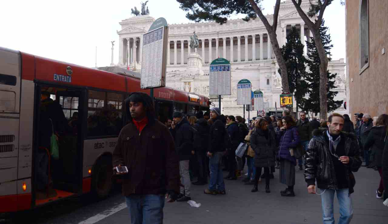 Roma Bus