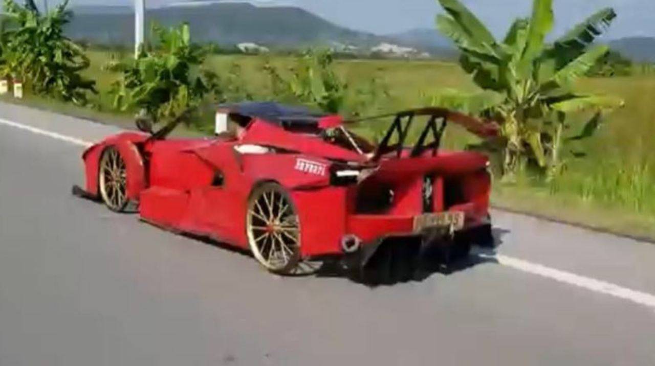 Ferrari Carigami