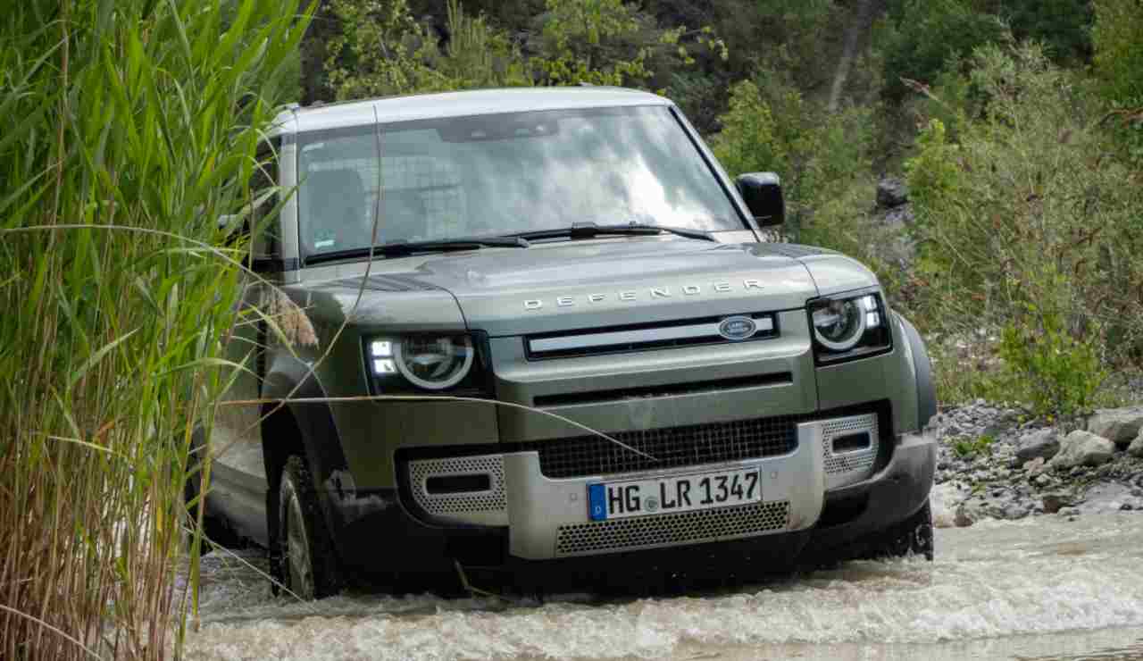 Land Rover Defender