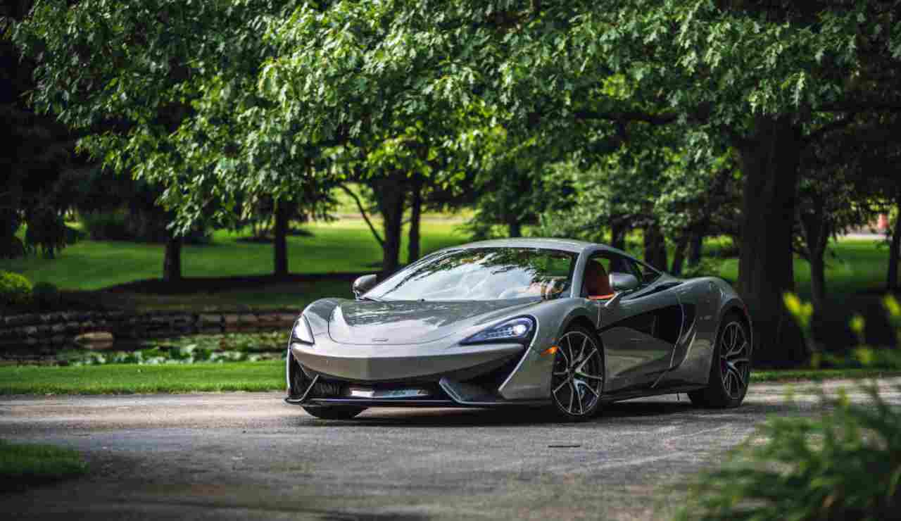 McLaren 570S