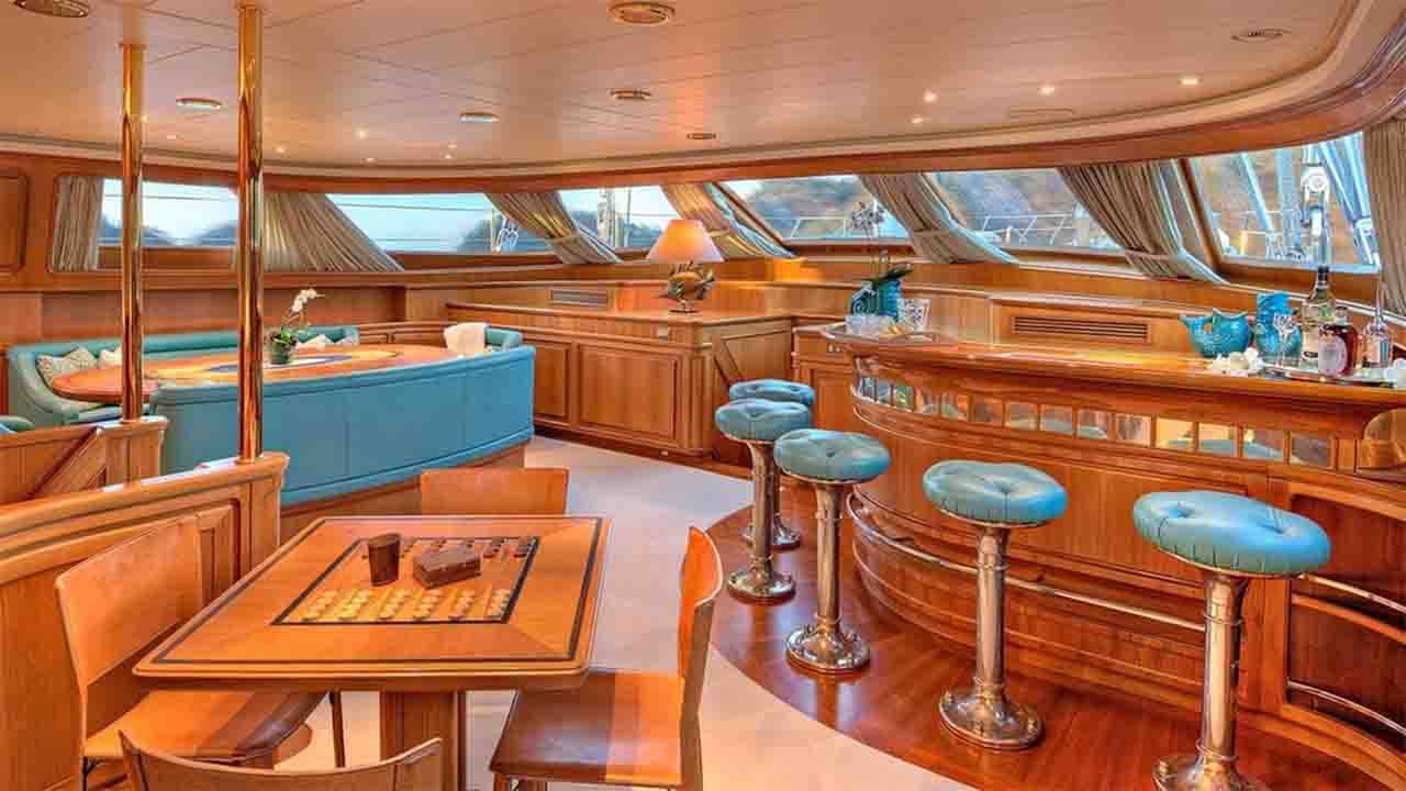 quanto costa lo yacht di piersilvio berlusconi