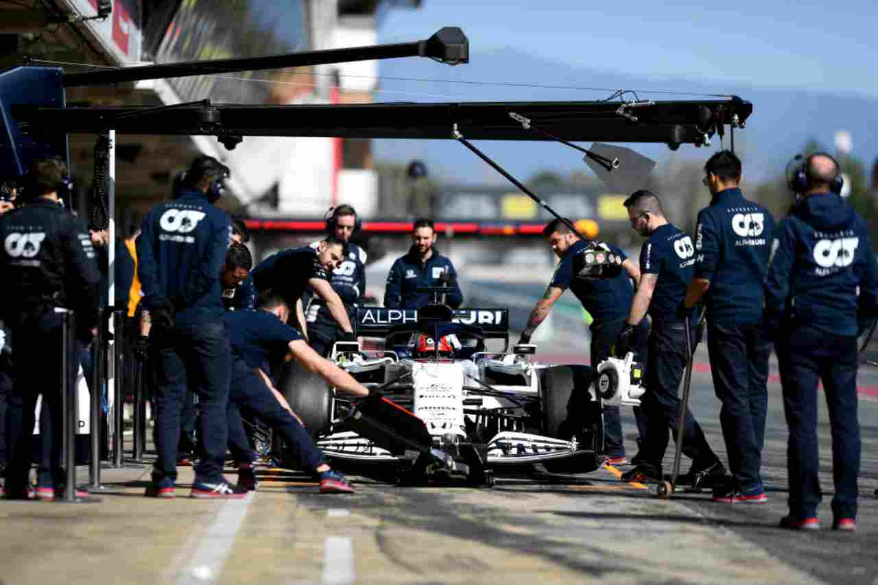 Formula 1, che succede al pit stop: il racconto di un meccanico - Video
