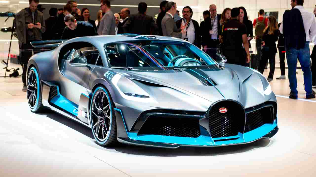 Bugatti Divo, test completati: pronta per la vendita, i dettagli