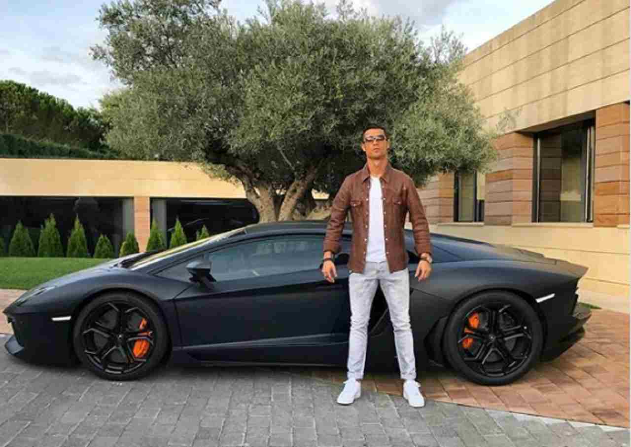 Cristiano Ronaldo e la Lamborghini Aventador, supercar da leggenda