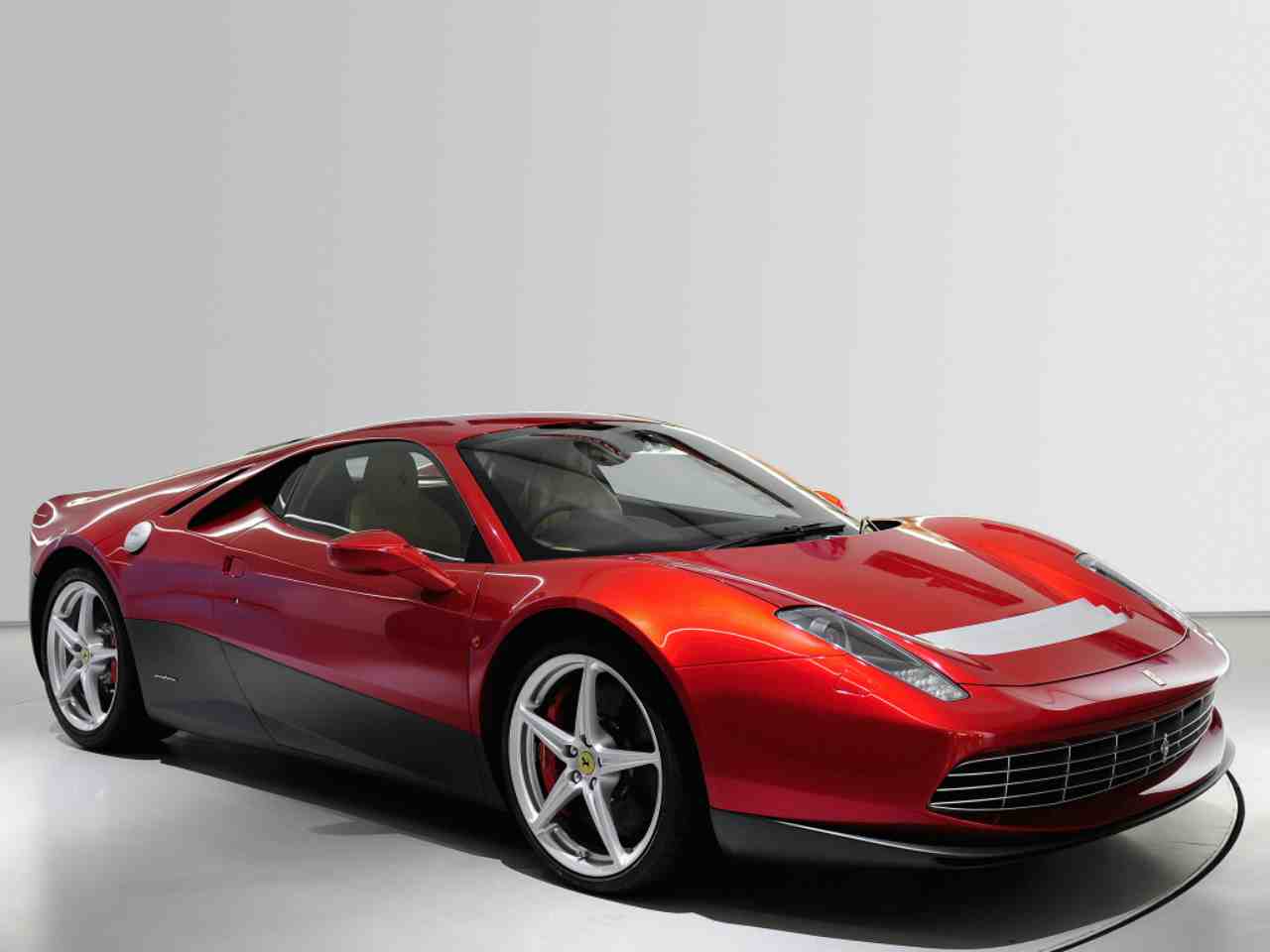 Eric Clapton, "Slowhand" va veloce: la sua speciale Ferrari SP12 EC