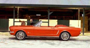 Zac Efron, la Ford Mustang cabrio del 1965: un omaggio al nonno