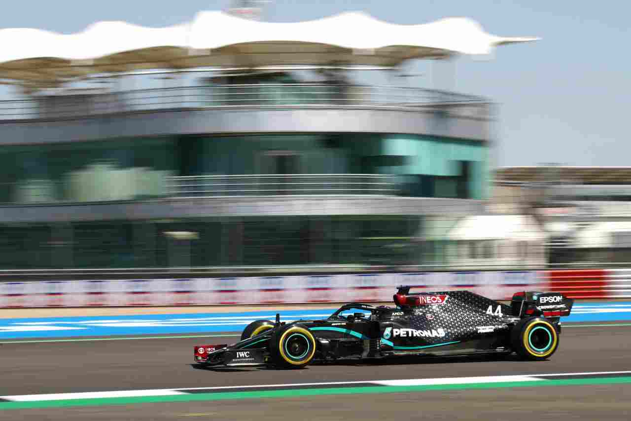 F1, GP Silverstone: il duello Mercedes e gli outsider