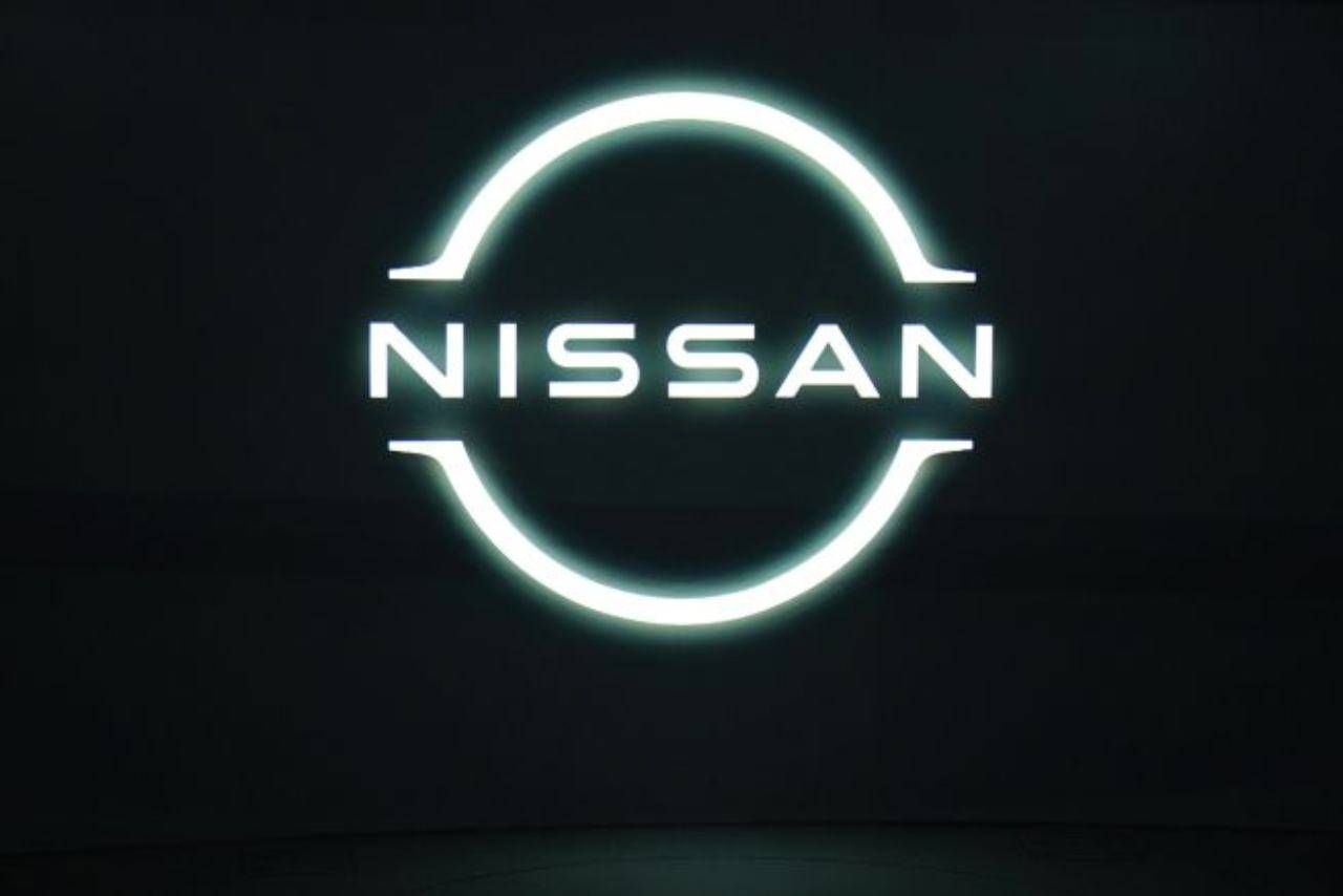 Logo Nissan 