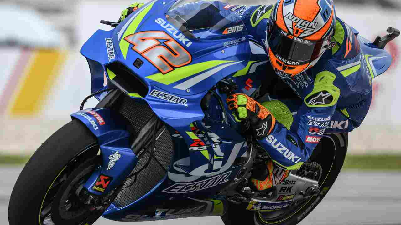 MotoGP Jerez, Rins spalla lussata: Gara a rischio per lo spagnolo