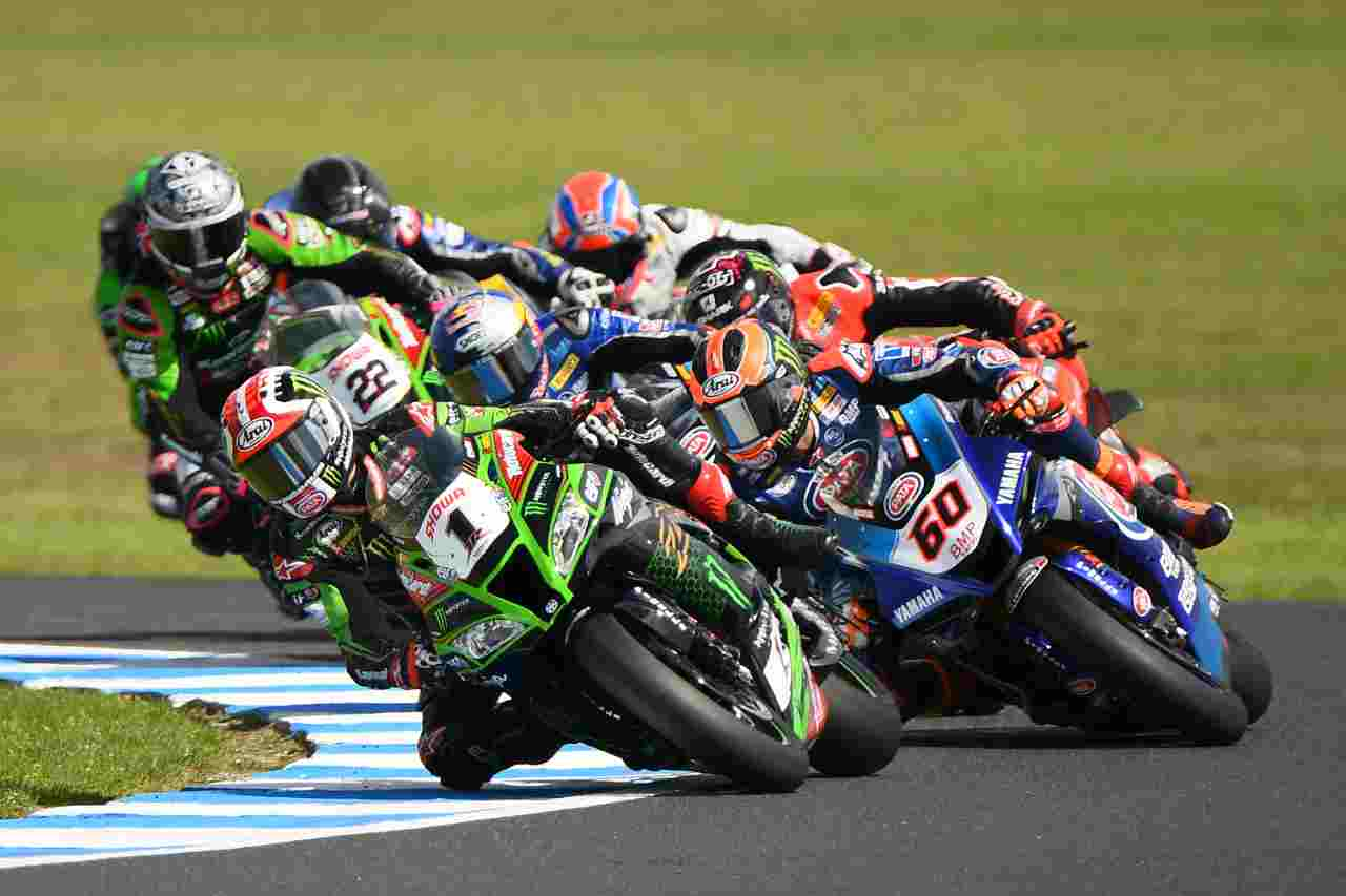 Superbike 2020, tre round cancellati: il nuovo calendario del Mondiale